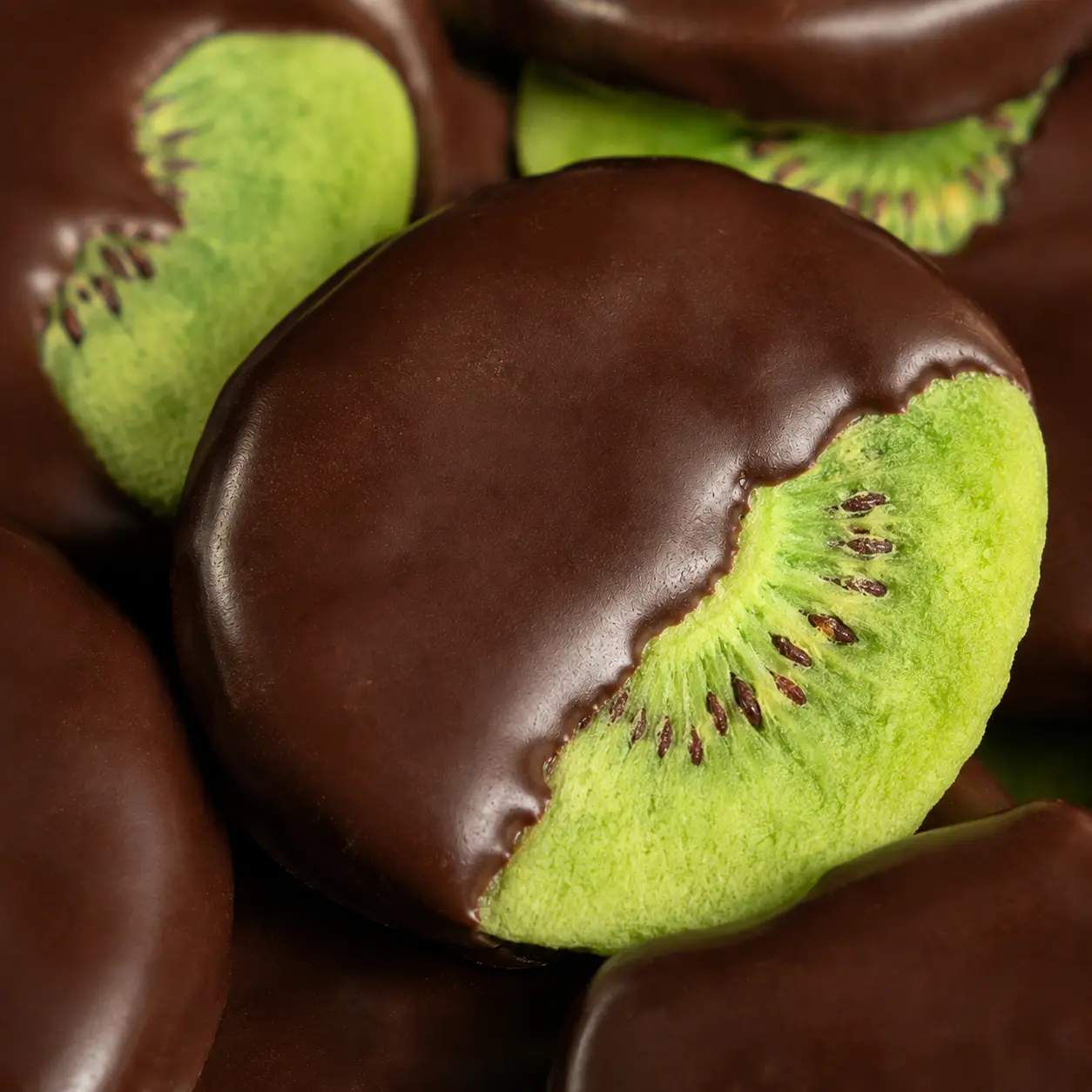 Drageado de kiwi com chocolate ao leite